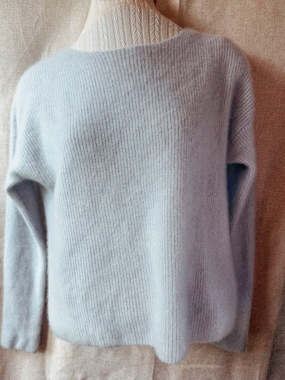 ☁️🩶 100% Cashmere • Magaschoni • Pale Blue Silver• Rib Knit